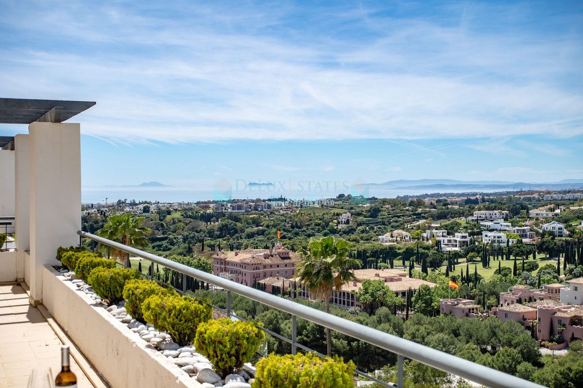 Apartment for sale in Los Flamingos, Benahavis