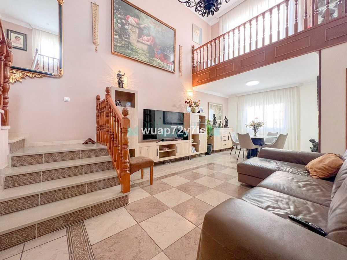 Semi Detached Villa for sale in Estepona