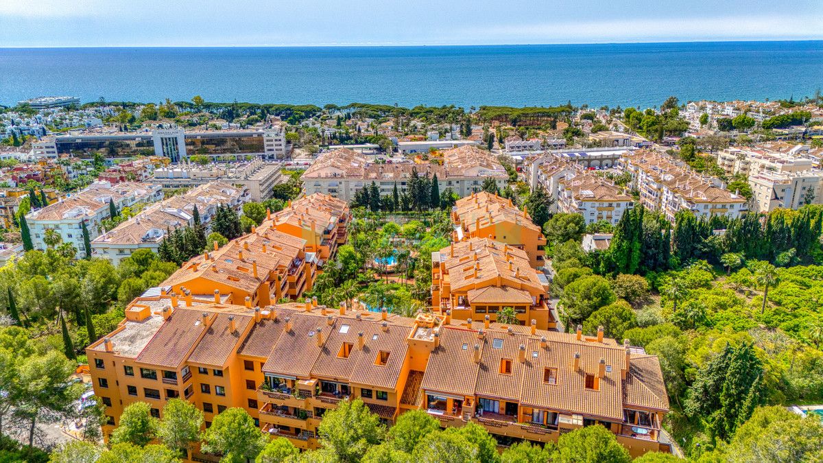 Apartment for sale in Marbella Golden Mile
