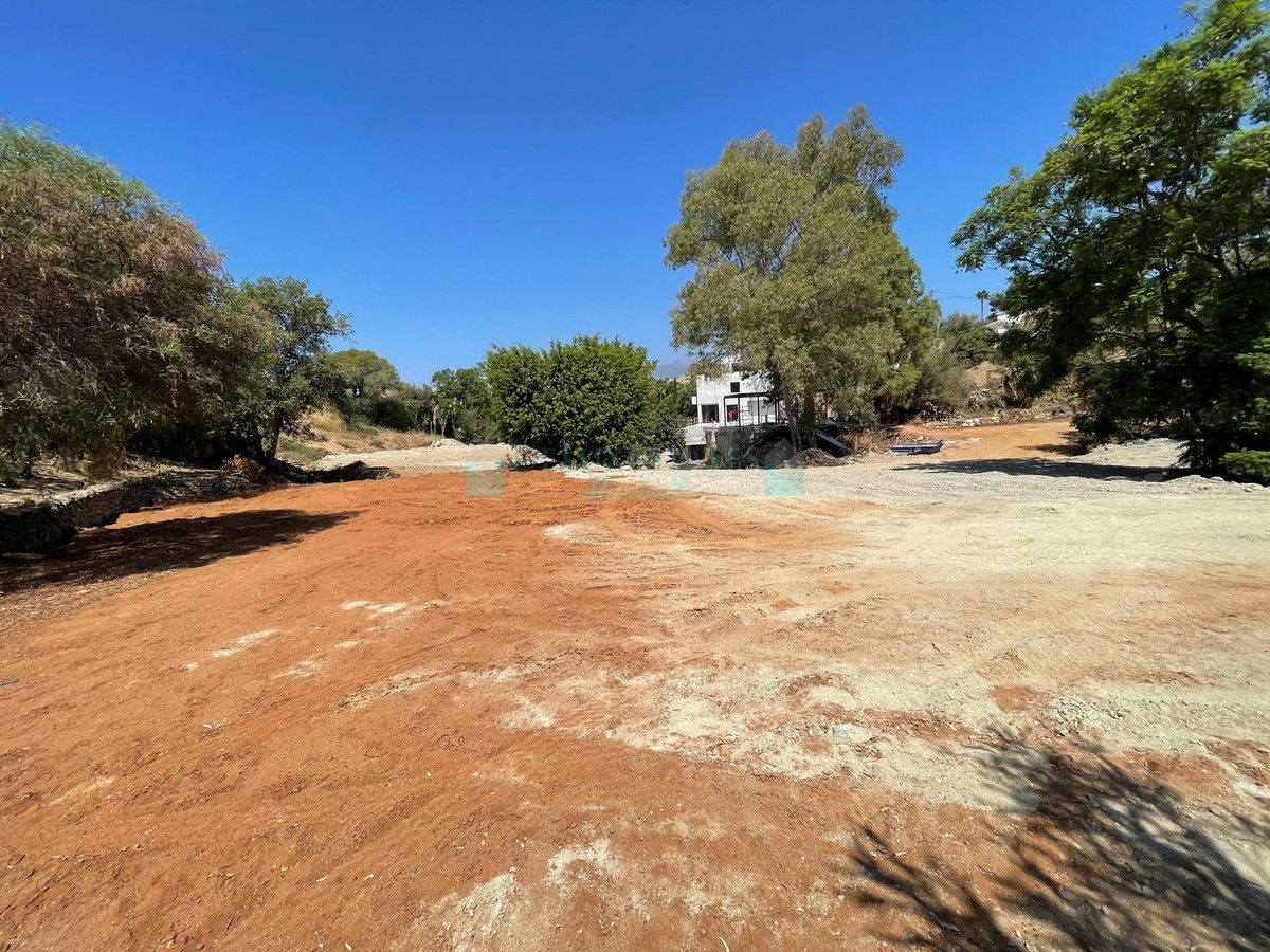 Residential Plot for sale in El Rosario, Marbella East