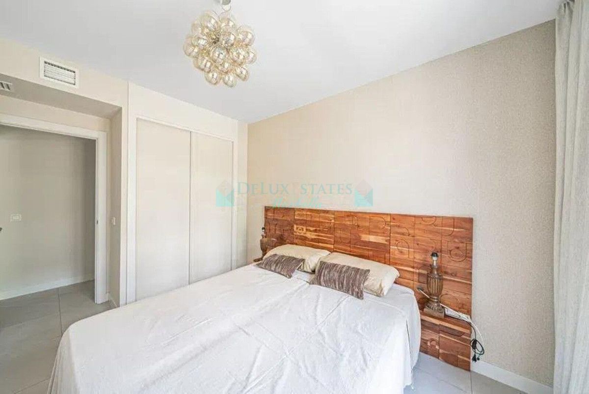 Apartment for sale in Estepona