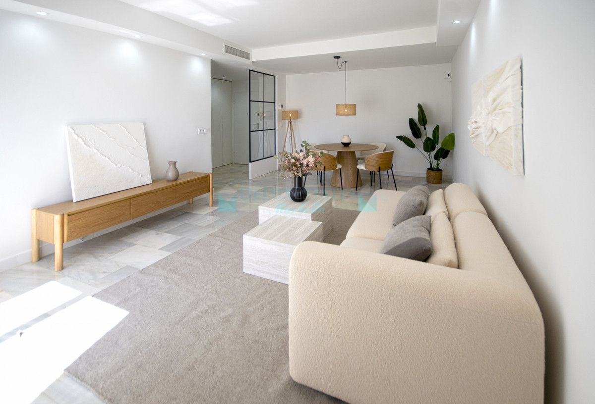 Apartment for sale in Estepona