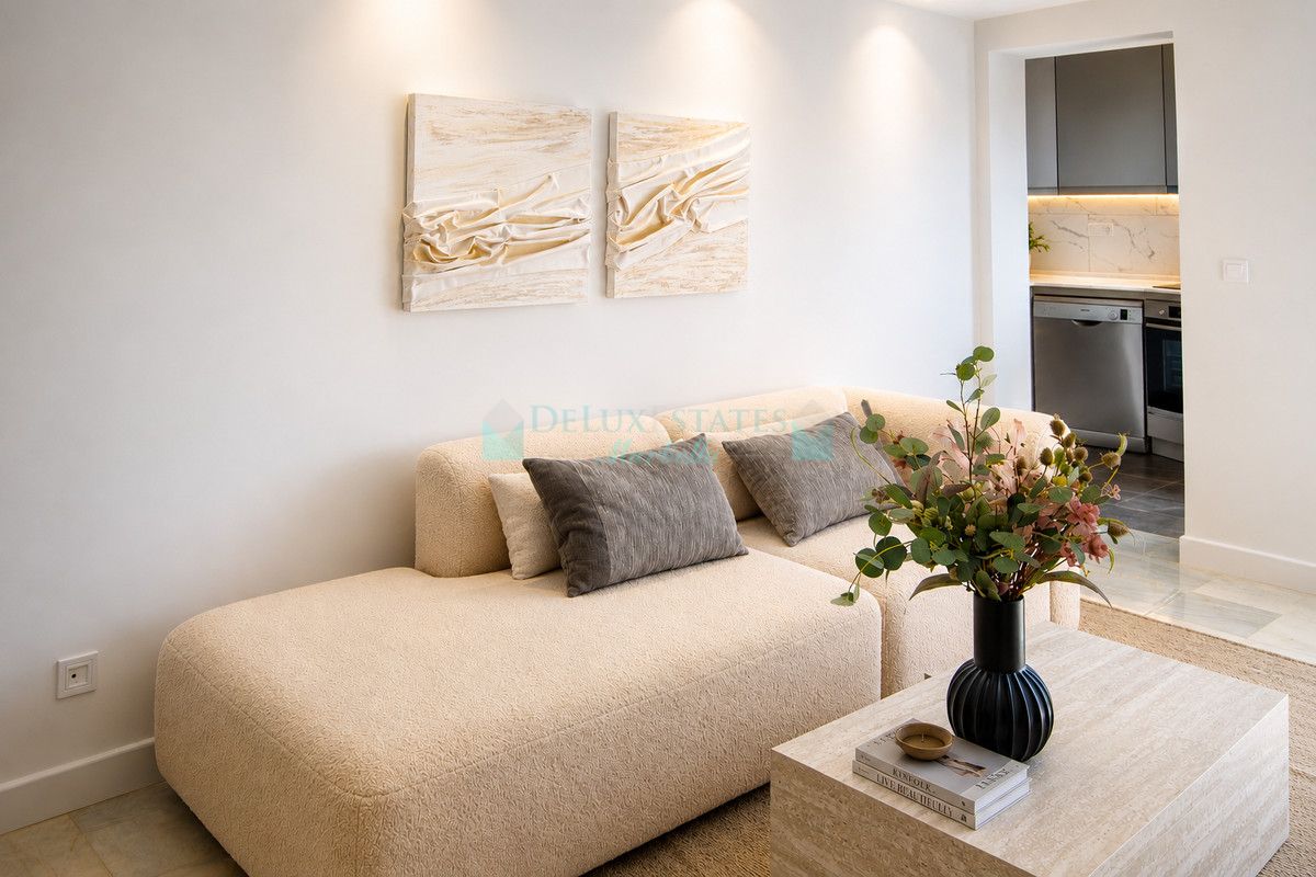 Apartment for sale in Estepona