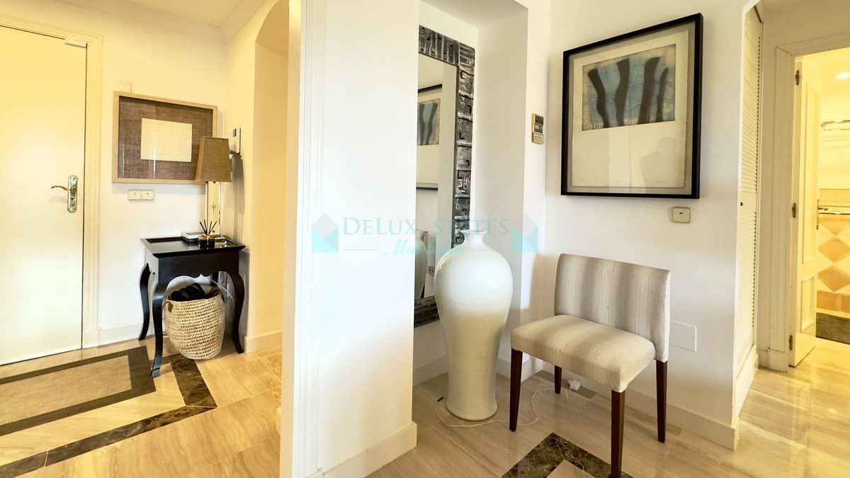 Apartamento en venta en Elviria, Marbella Este