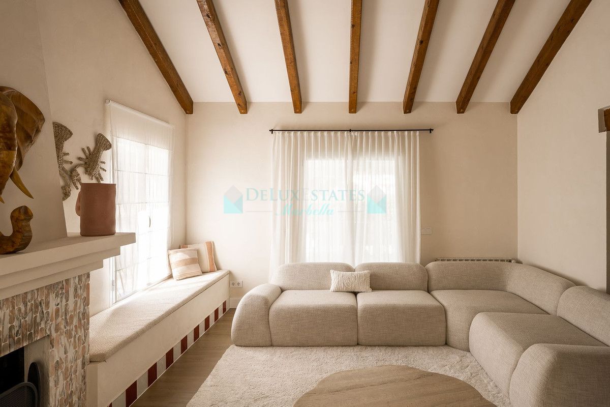 Villa en venta en El Rosario, Marbella Este