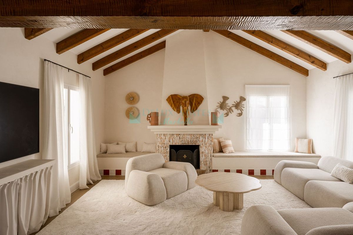 Villa en venta en El Rosario, Marbella Este