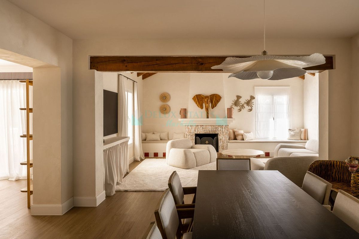 Villa en venta en El Rosario, Marbella Este