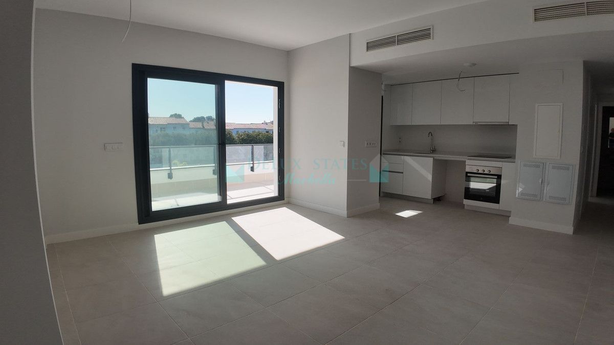 Penthouse for sale in Estepona