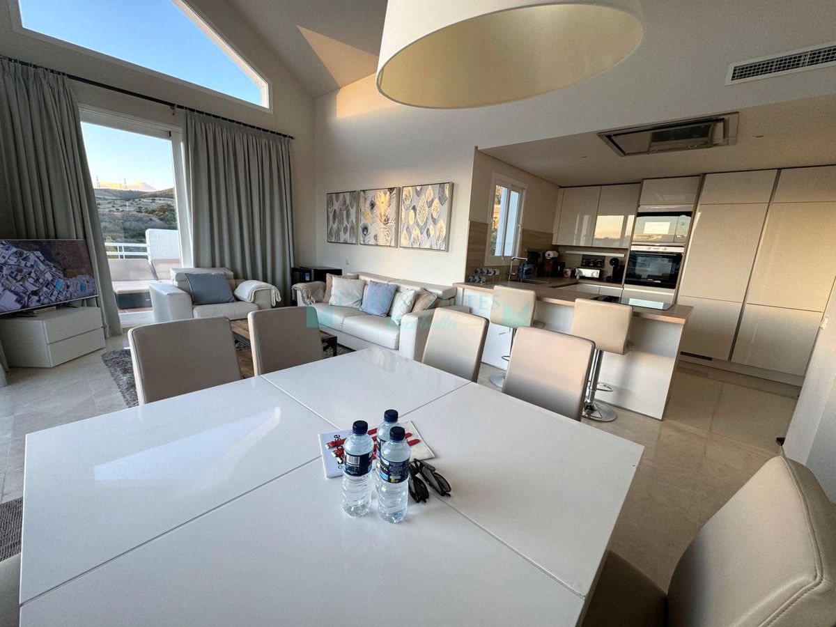 Penthouse for sale in Estepona