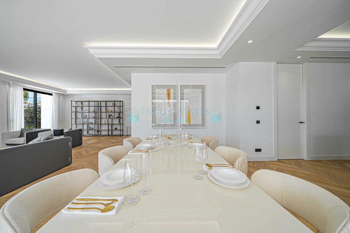 Villa for sale in Marbella Golden Mile