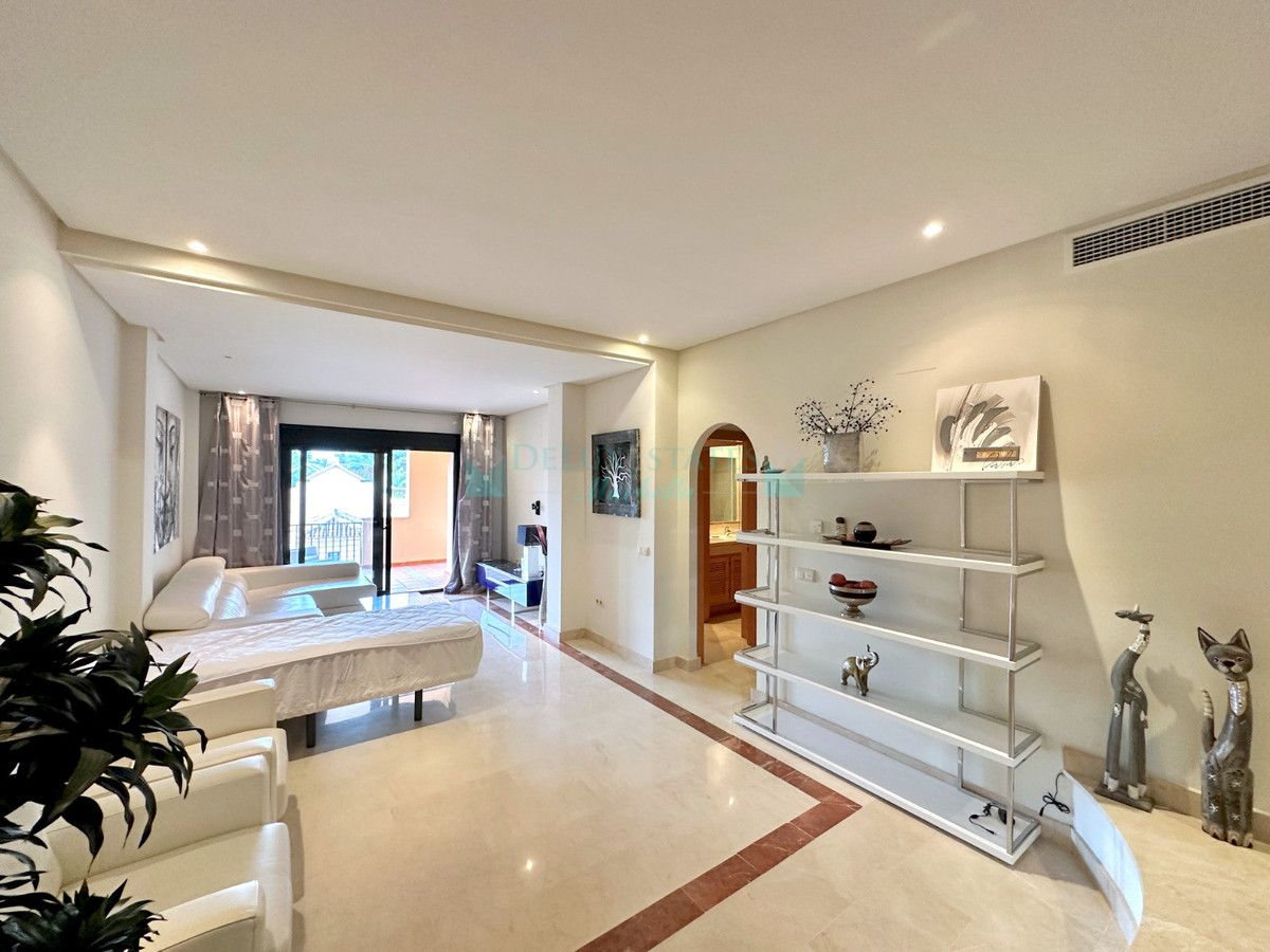 Apartment for sale in Marbella - Puerto Banus
