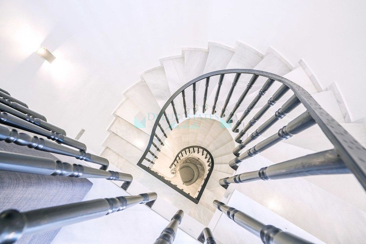 Semi Detached Villa for sale in Marbella Golden Mile