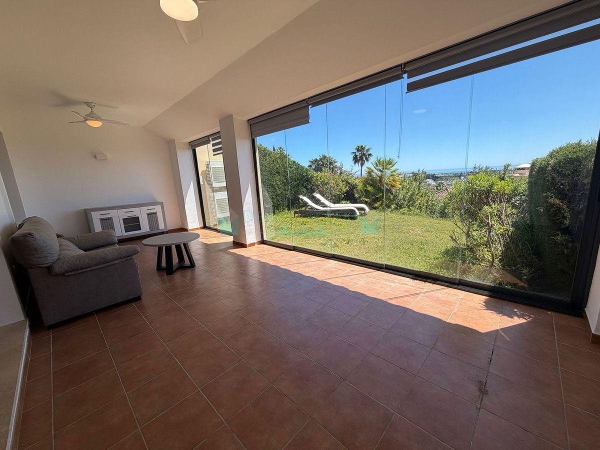 Town House for sale in Benahavis