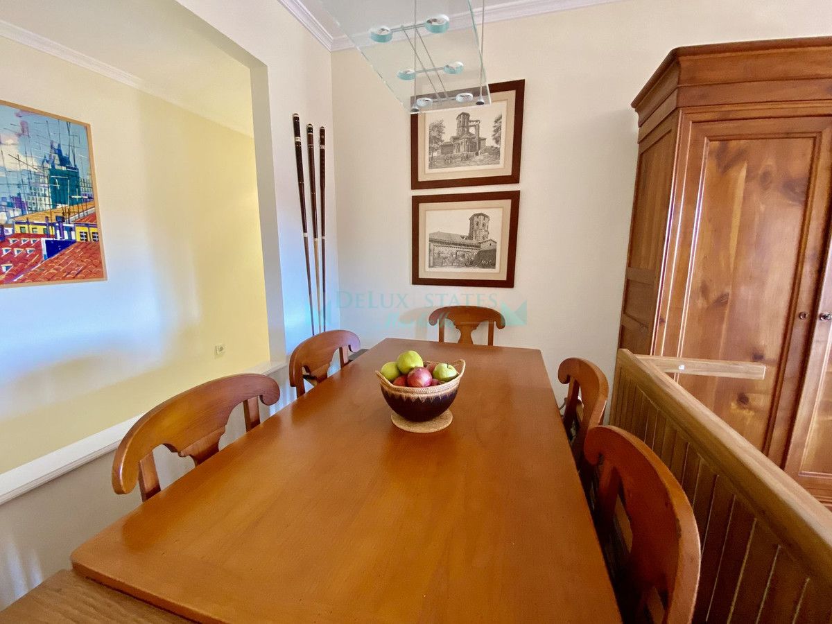 Apartamento en venta en Hacienda del Sol, Estepona