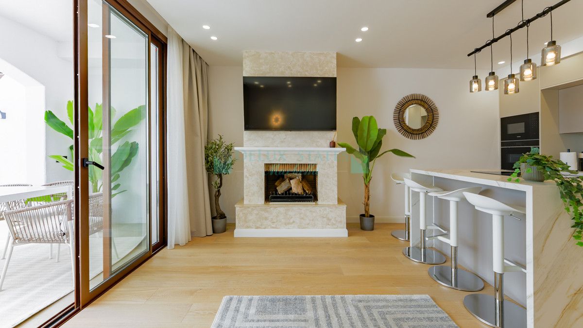 Town House for sale in Los Arqueros, Benahavis