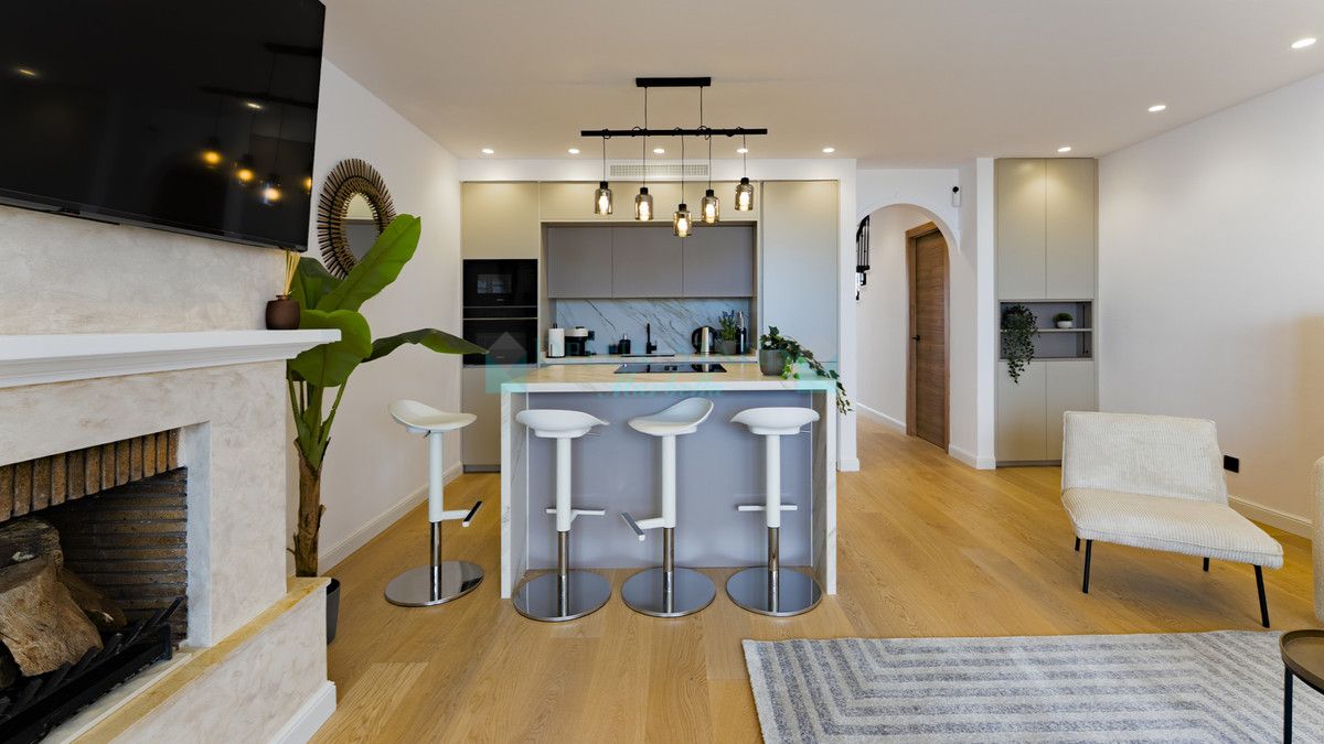 Town House for sale in Los Arqueros, Benahavis