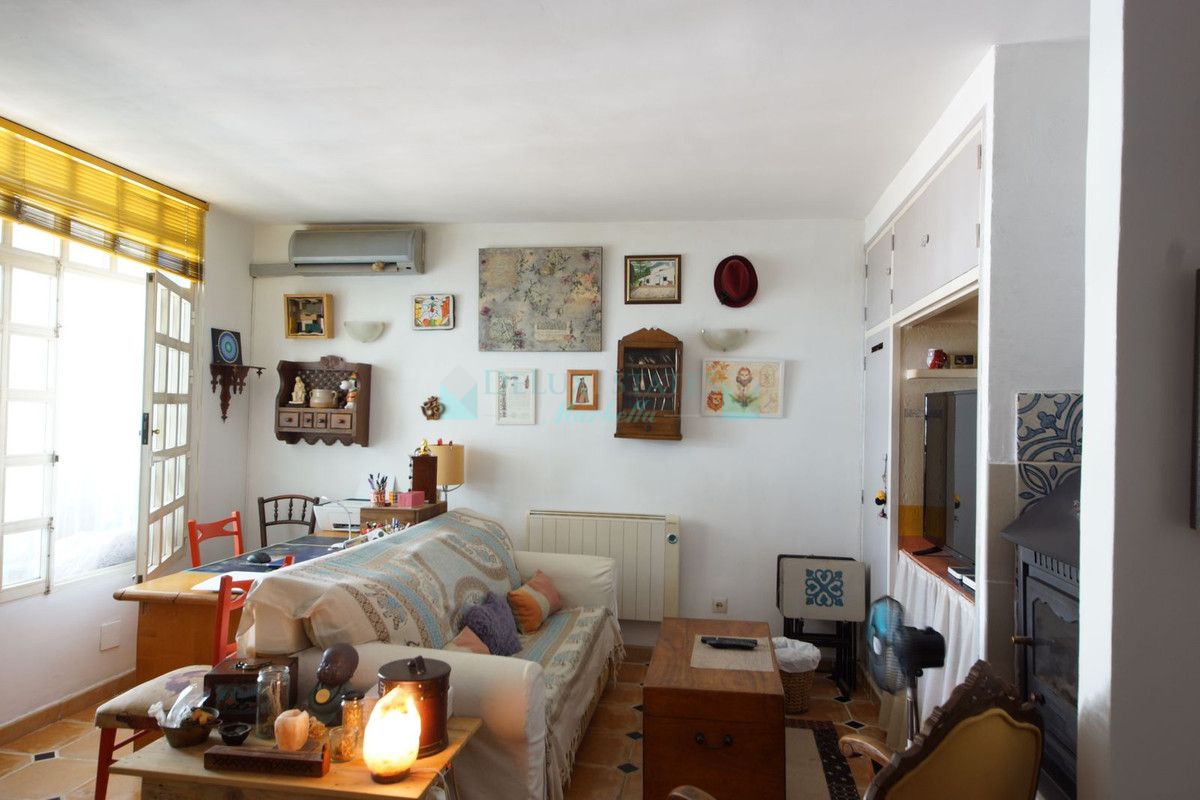 Town House for sale in Nueva Andalucia