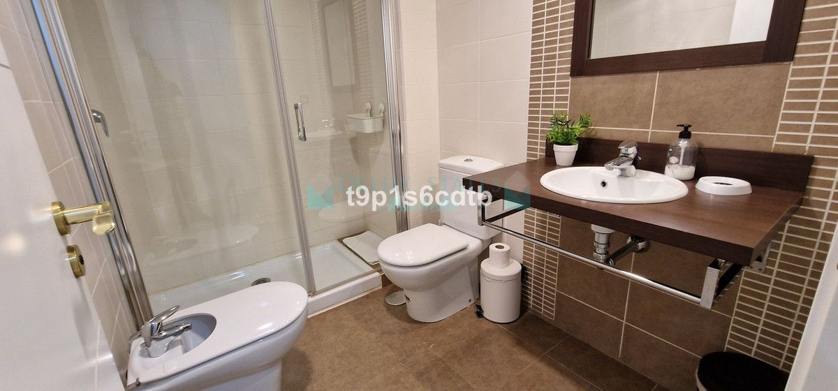 Ground Floor Apartment for sale in Benahavis