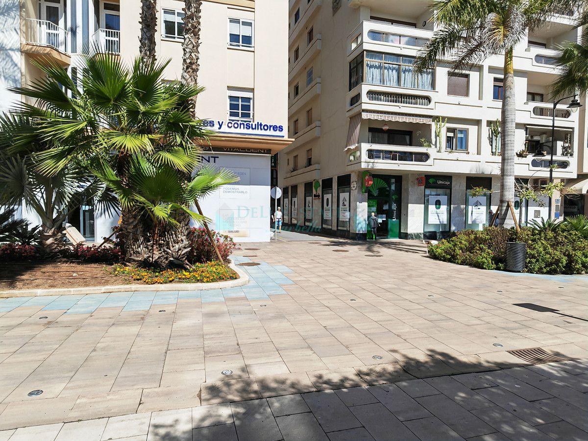 Town House for sale in Estepona