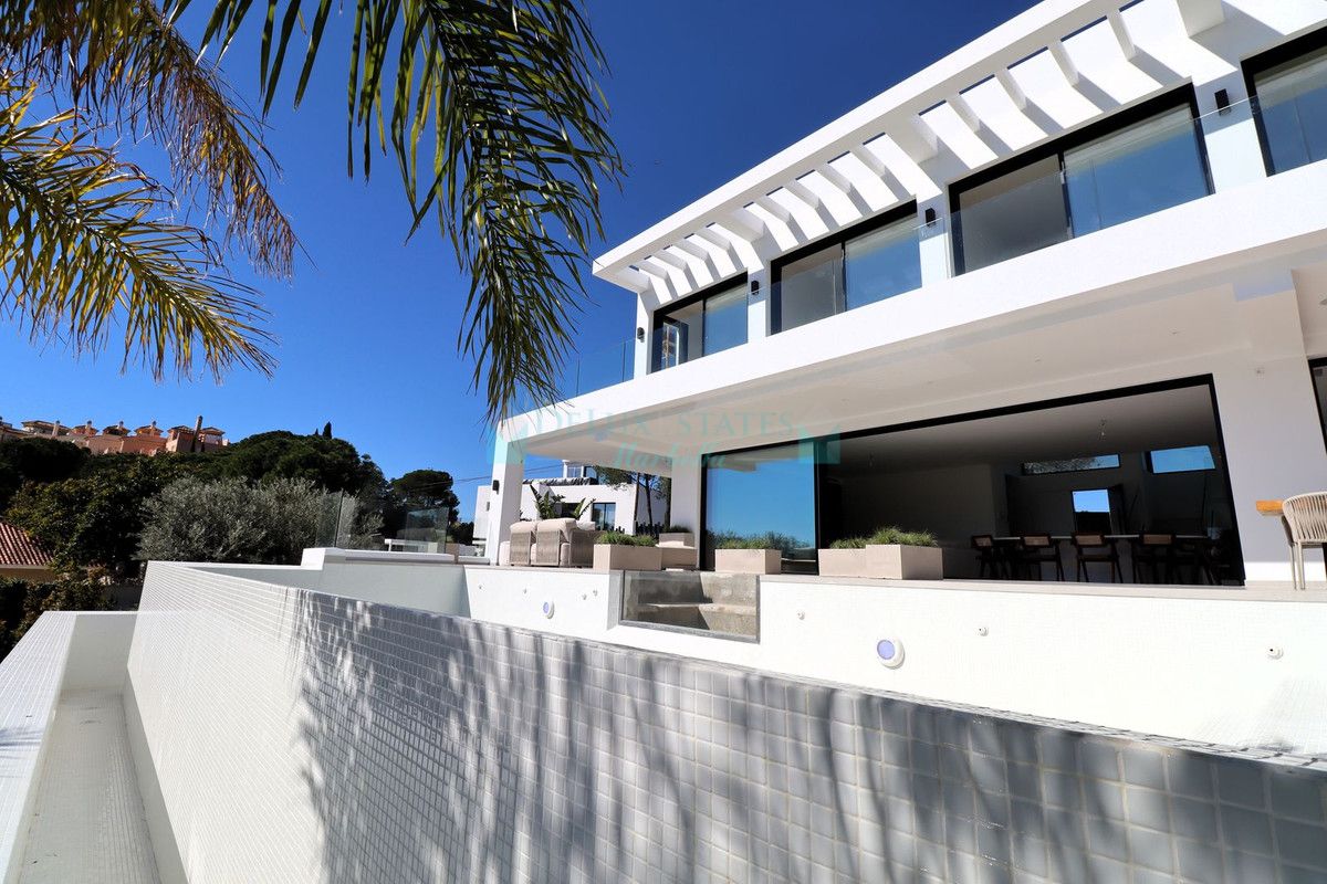 Villa for sale in Elviria, Marbella East
