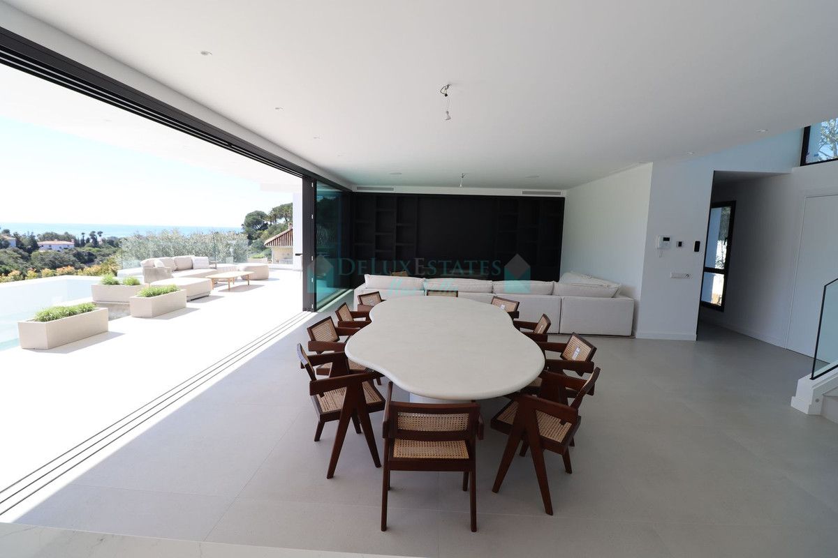 Villa for sale in Elviria, Marbella East