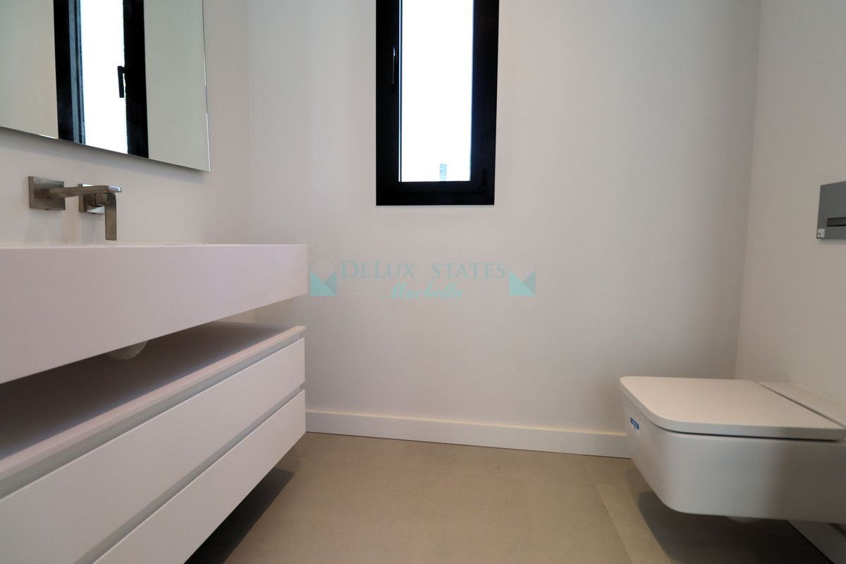 Villa for sale in Elviria, Marbella East