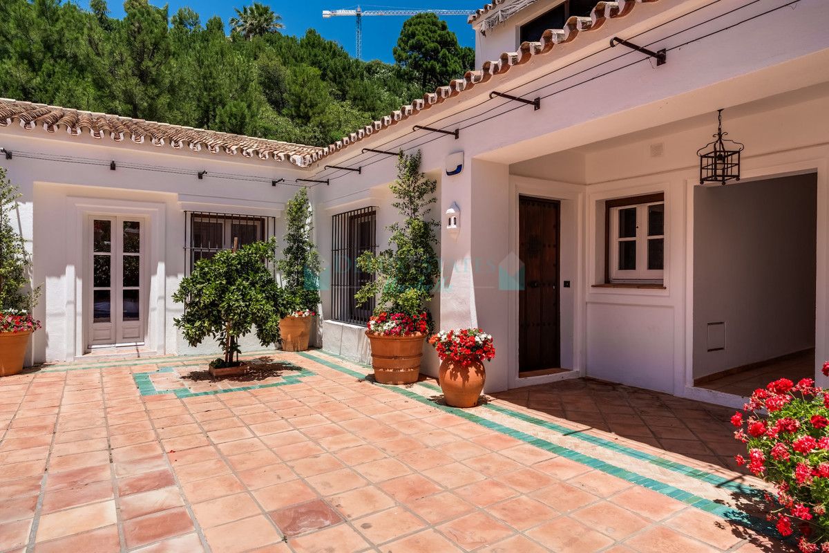Ground Floor Apartment for sale in La Zagaleta, Benahavis