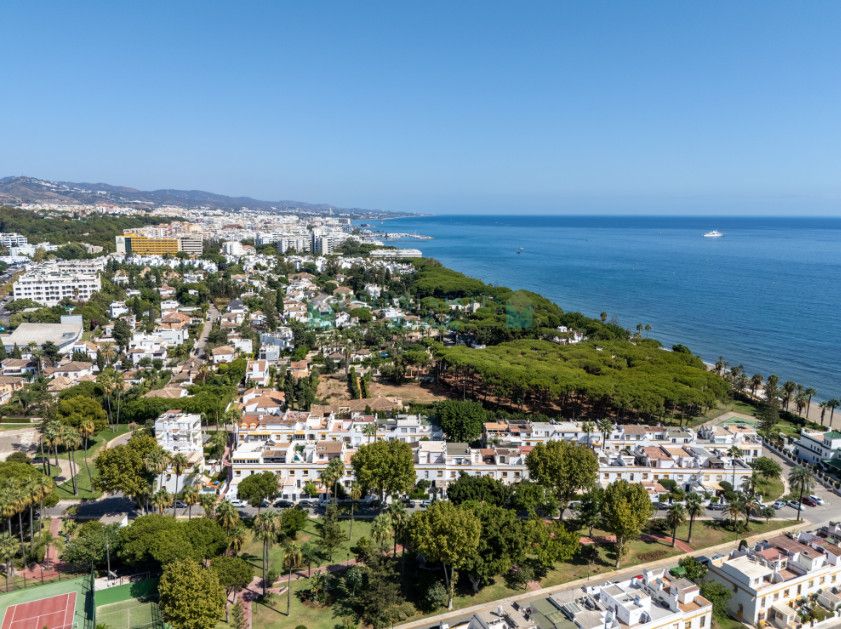 Town House for sale in Marbella Golden Mile