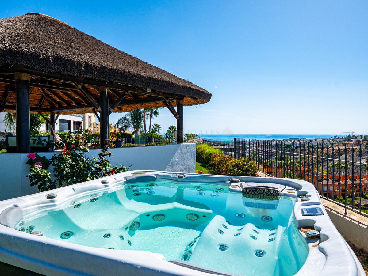 Villa for rent in Benahavis