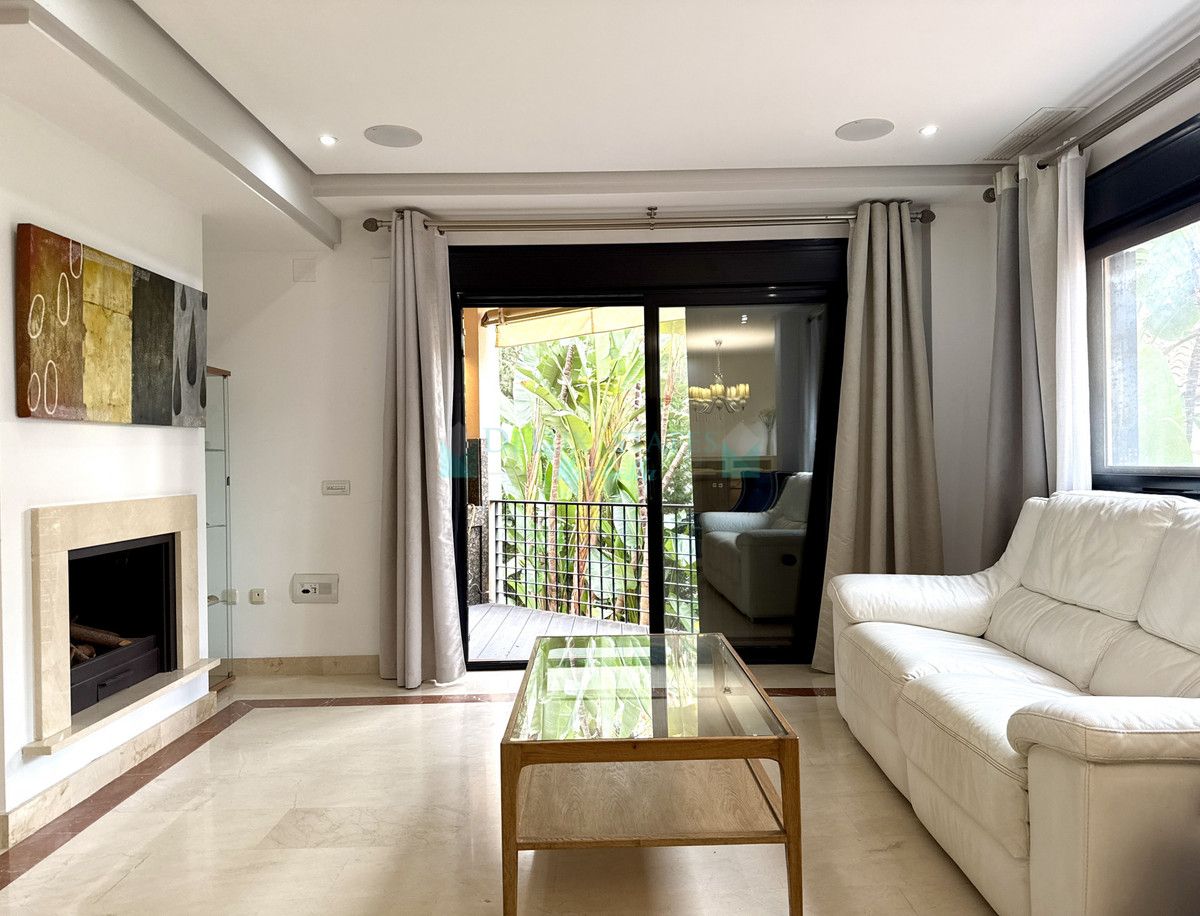 Apartamento en venta en Marbella - Puerto Banus