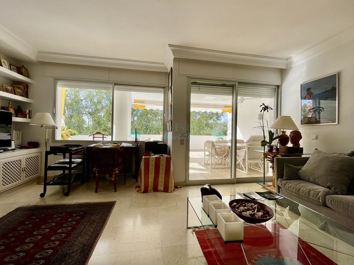 Apartment for sale in Guadalmina Alta, San Pedro de Alcantara