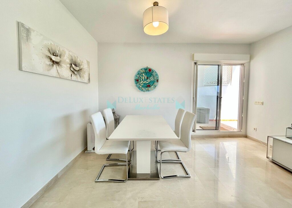 Apartamento en venta en Estepona