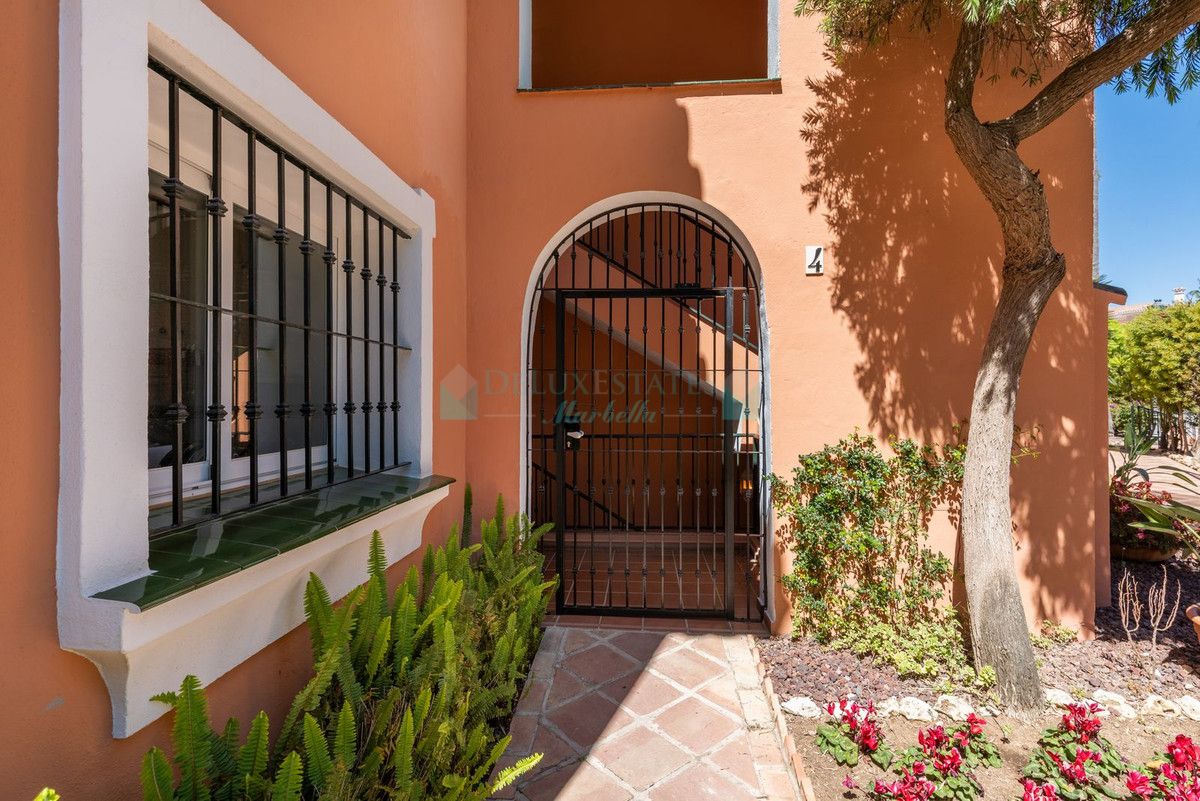 Penthouse for sale in Estepona