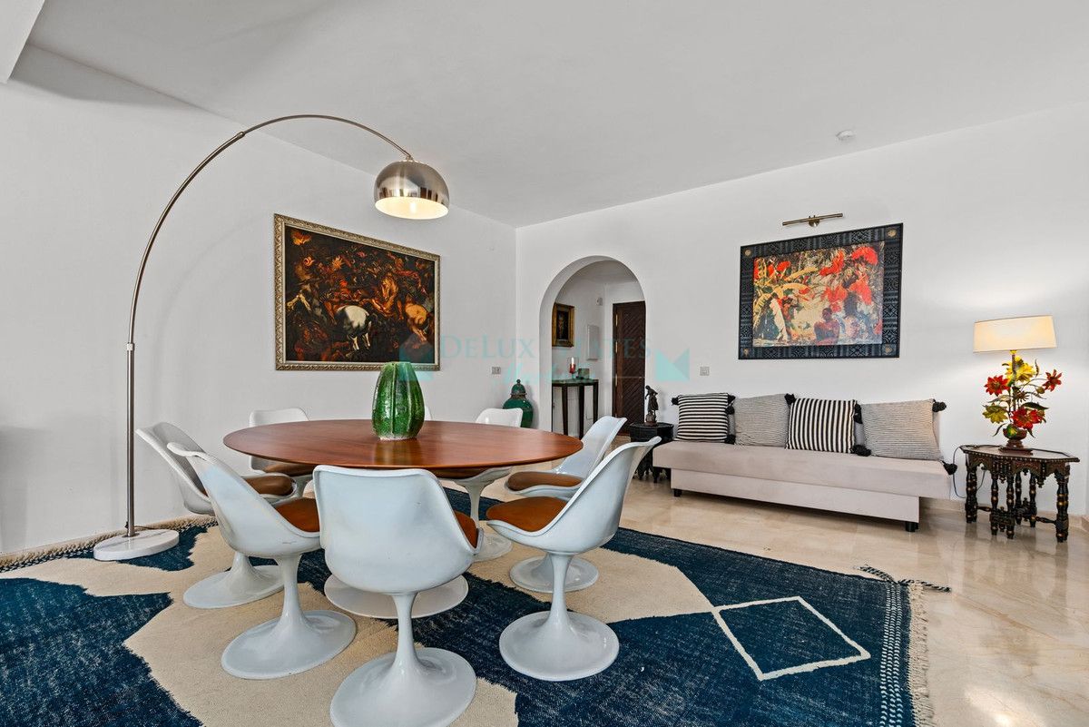 Penthouse for sale in Estepona