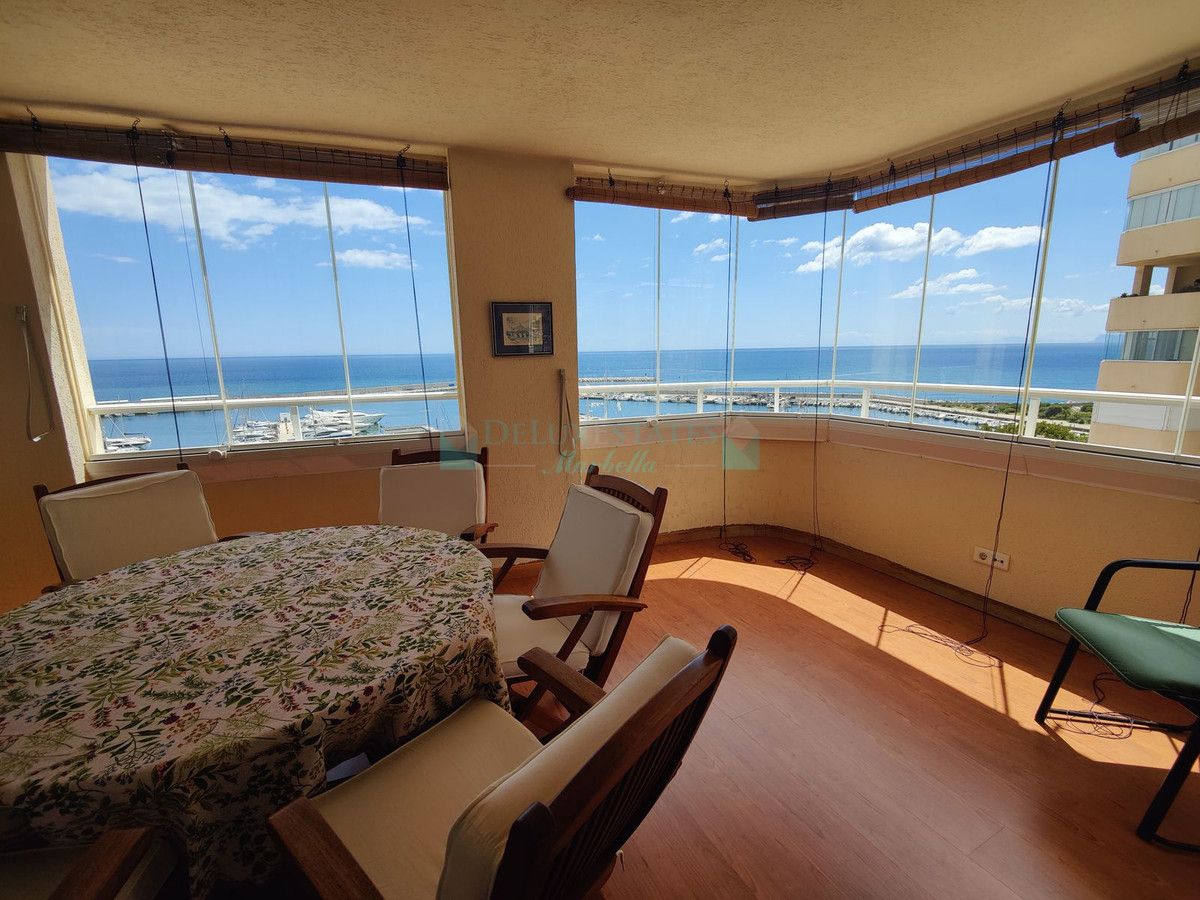 Apartment for sale in Estepona