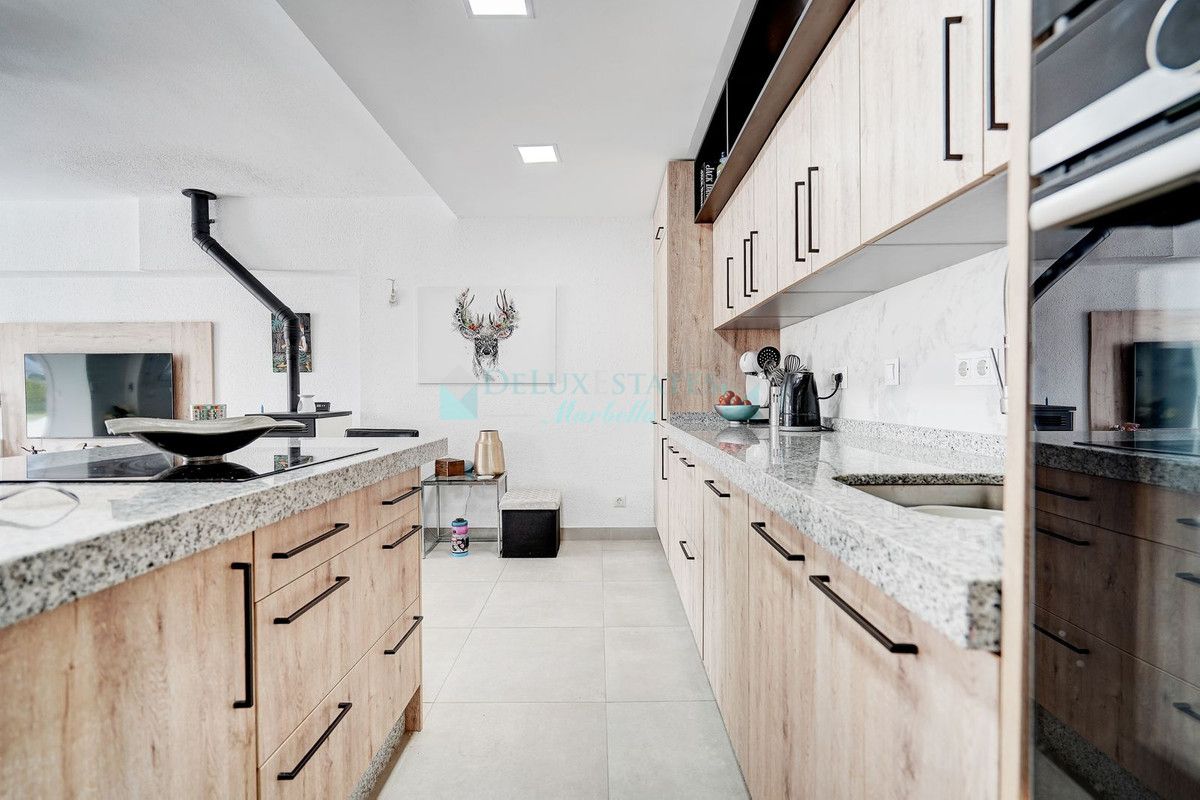 Town House for sale in Las Chapas, Marbella East