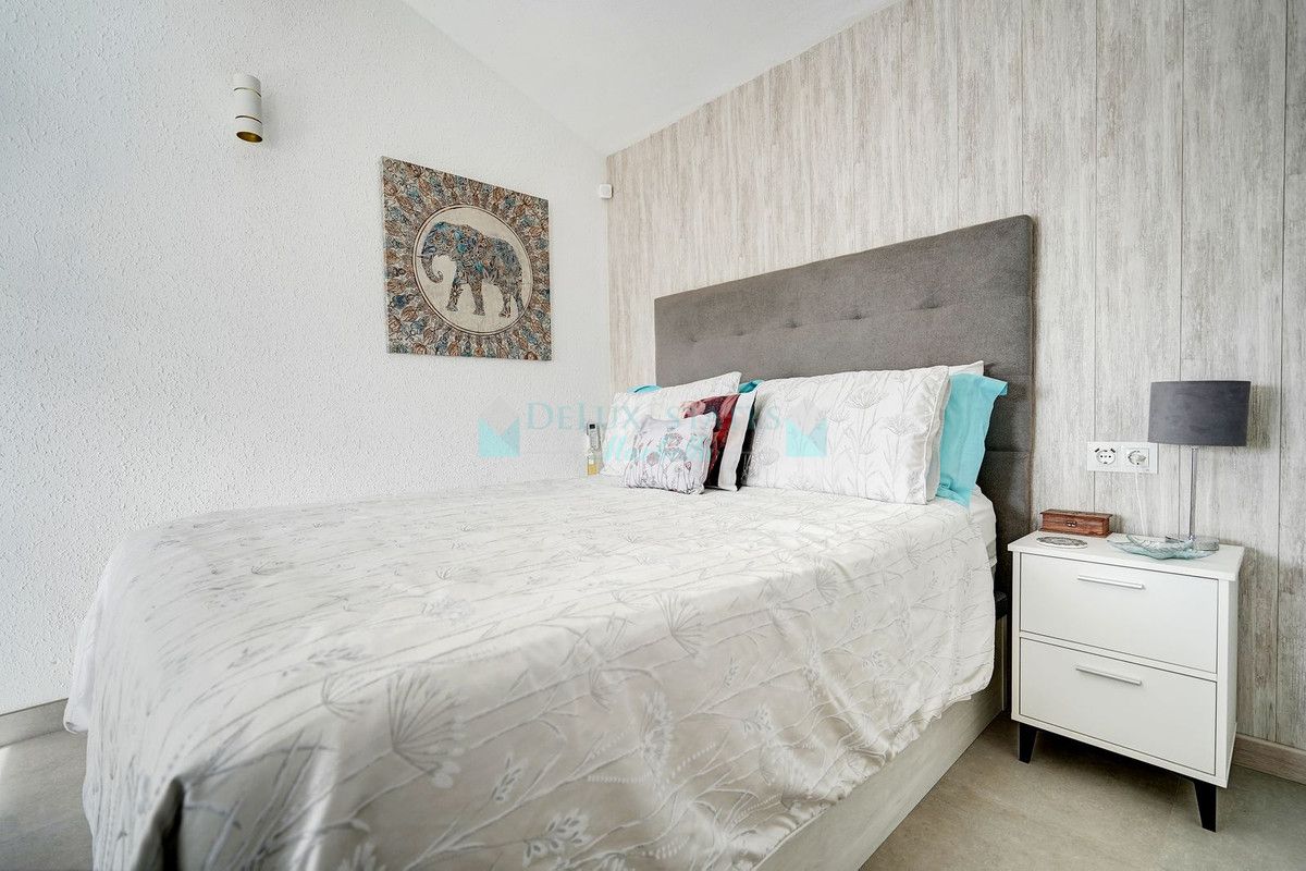 Town House for sale in Las Chapas, Marbella East