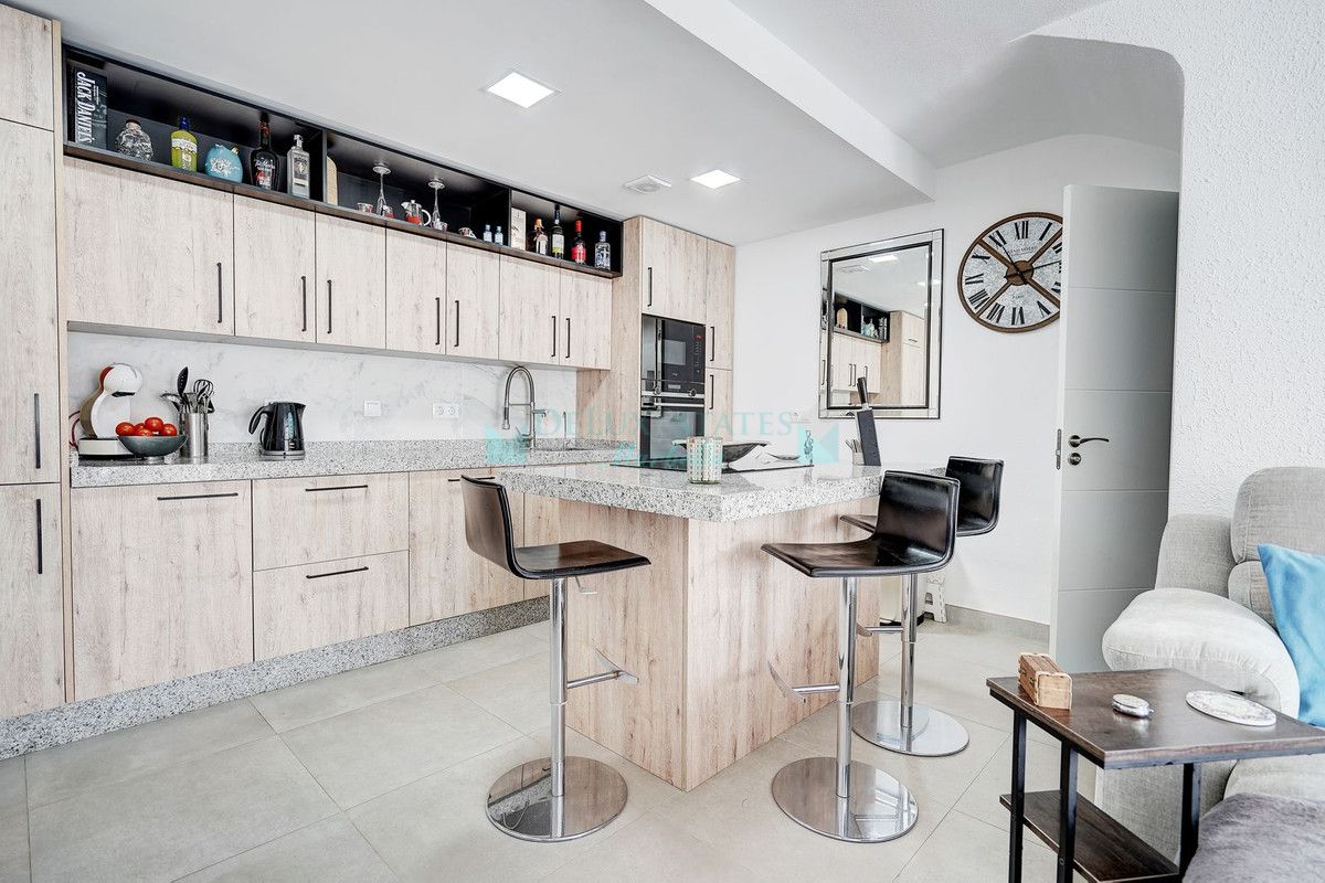 Town House for sale in Las Chapas, Marbella East