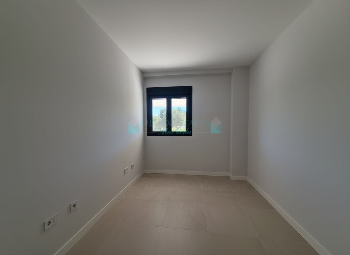 Ground Floor Apartment for sale in Estepona