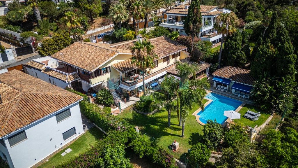 Villa for sale in Marbesa, Marbella East