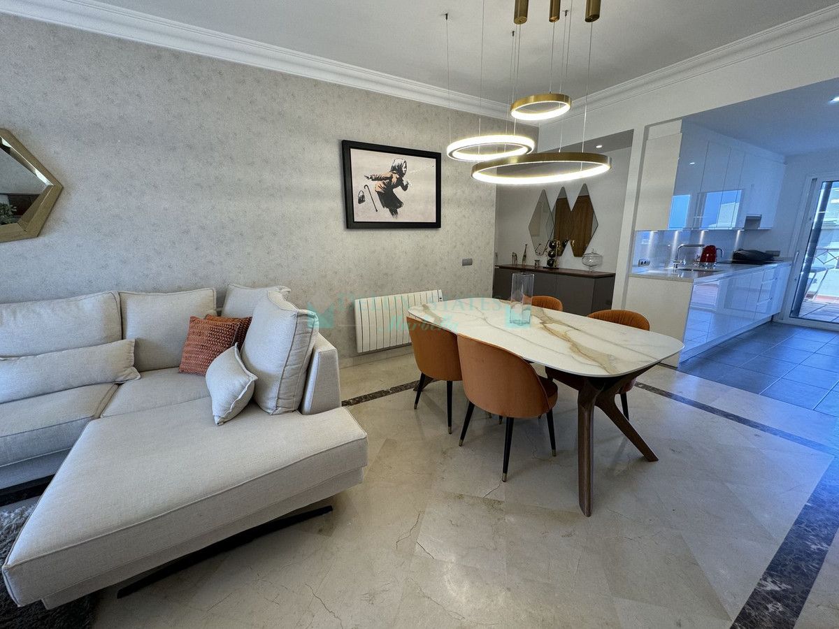 Penthouse for rent in Los Flamingos, Benahavis