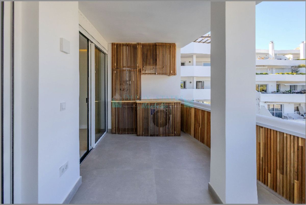 Penthouse for sale in Nueva Andalucia