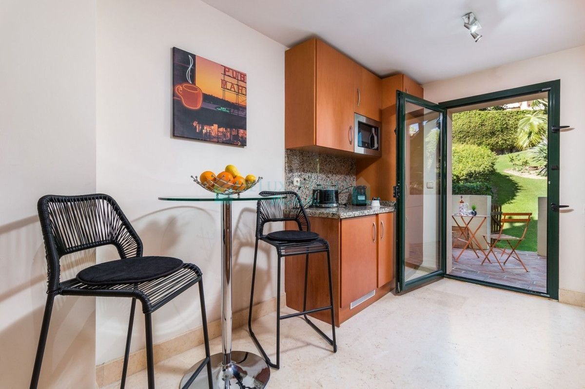 Ground Floor Apartment for sale in Benahavis