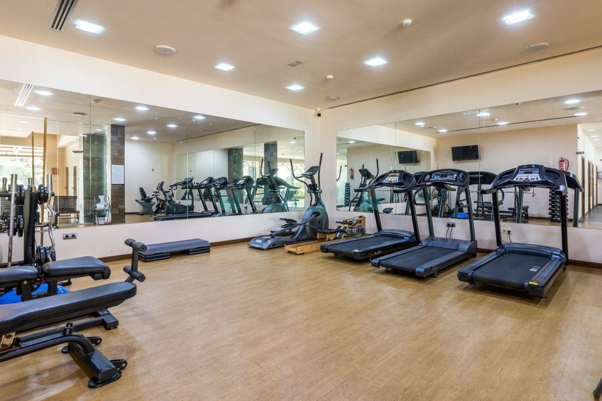 Ground Floor Apartment for sale in Benahavis