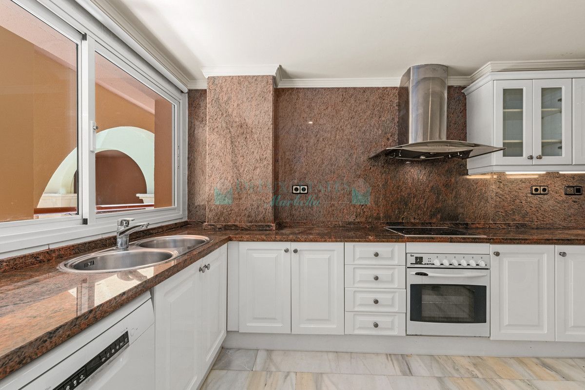 Apartment for rent in Nueva Andalucia