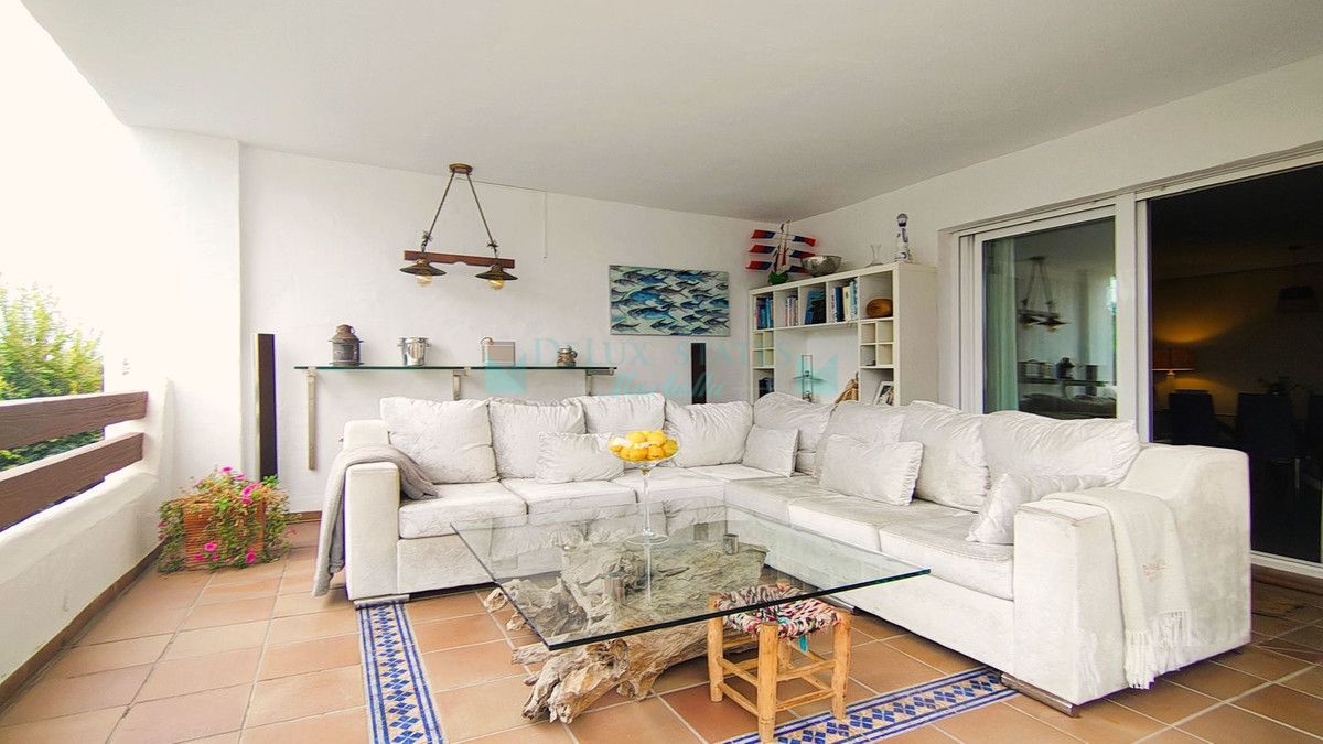 Ground Floor Apartment for sale in Selwo, Estepona