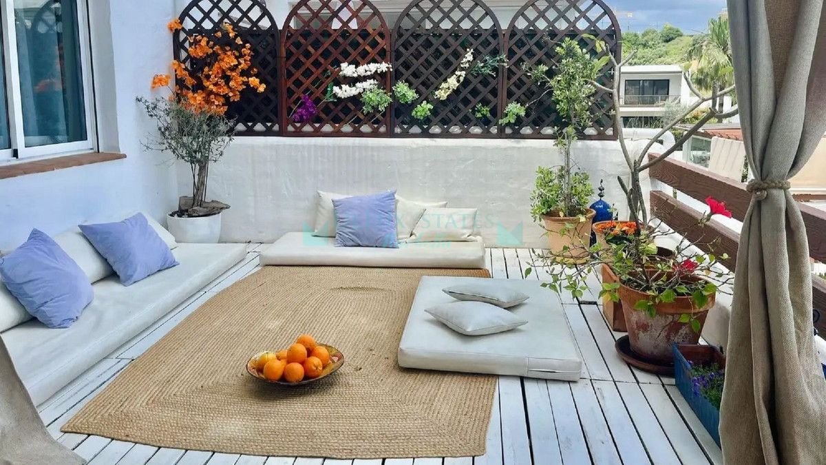 Ground Floor Apartment for sale in Selwo, Estepona