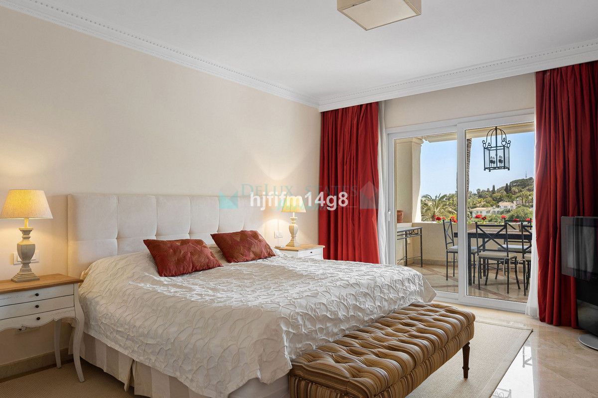 Apartment for sale in Nueva Andalucia