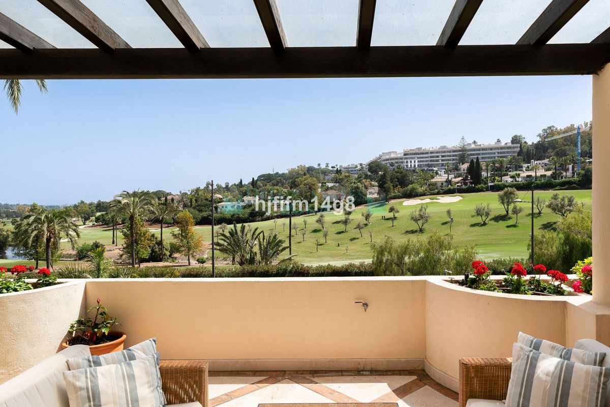 Apartment for sale in Nueva Andalucia
