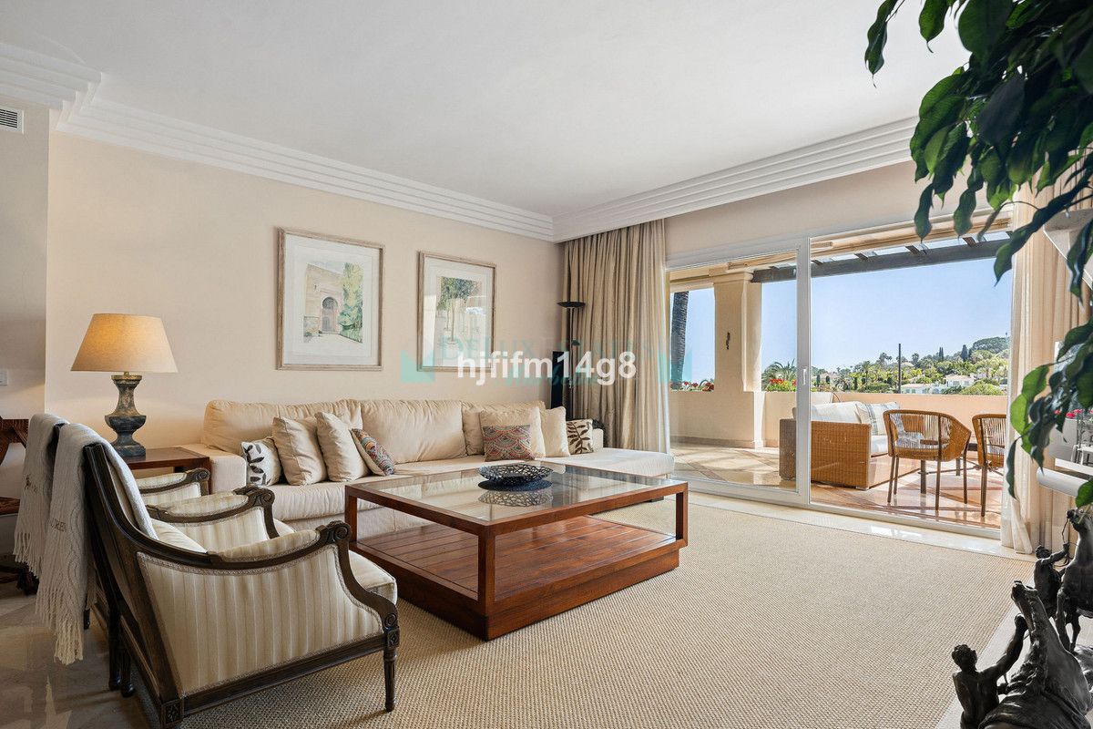 Apartment for sale in Nueva Andalucia